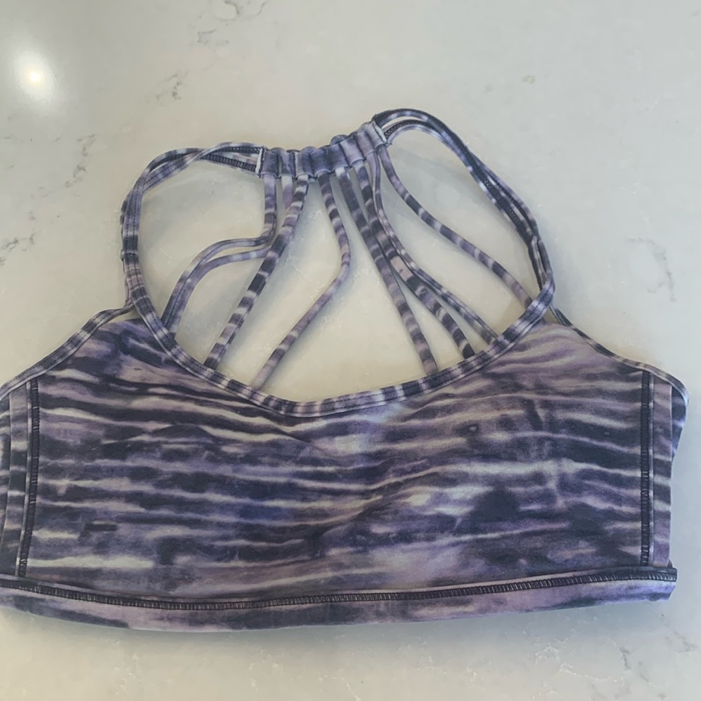 Lululemon Athletica bra